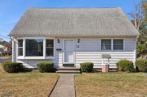 72 Central Ave, Pompton Lakes, NJ, 07442-1504 | Card Image