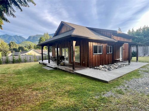 28 Hoomak Ave, Woss, BC, V0N3P0 | Card Image