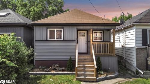 80 Mcanulty Blvd, Hamilton, ON, L8H3H1 | Card Image