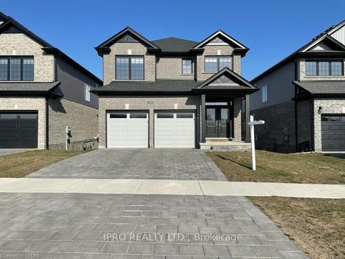 2579 Sheffield Blvd, London, ON, N6M0G4 | Card Image