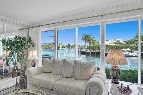 118-180 Isle Of Venice Dr, Fort Lauderdale, FL, 33301-1492 | Card Image