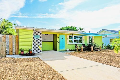 503 Bayview Dr, HOLMES BEACH, FL, 34217-2140 | Card Image