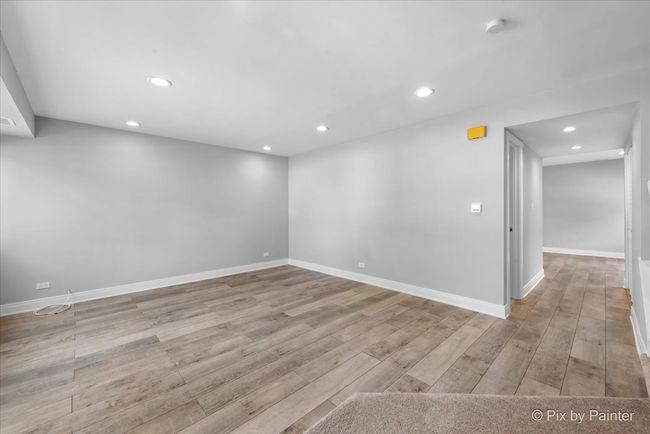 63 - 1247 E Canterbury Trl, Condo with 4 bedrooms, 2 bathrooms and 1 parking in Palatine IL | Image 5