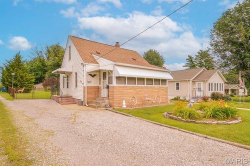 3518 Oscar Ave, Alton, IL, 62002-2113 | Card Image