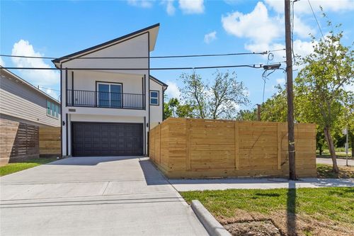 4102 Kewanee St, Houston, TX, 77051-2444 | Card Image