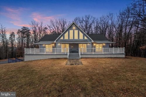 10 Winding Way, BERKELEY SPRINGS, WV, 25411 | Card Image