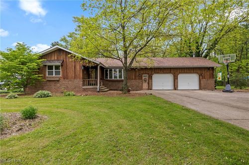 11811 Robson Rd, Grafton, OH, 44044-9157 | Card Image