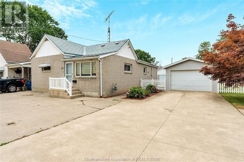 87 Park Ave W, Chatham, ON, N7M1V8 | Card Image