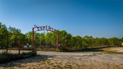1500 Fm 1407, Carrizo Springs, TX, 78834 | Card Image