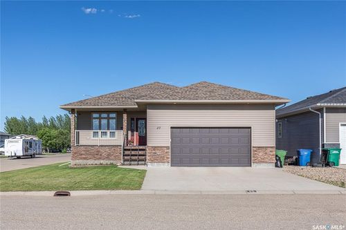 27 Belmont Crescent, Moose Jaw, SK, S6K1C5 | Card Image
