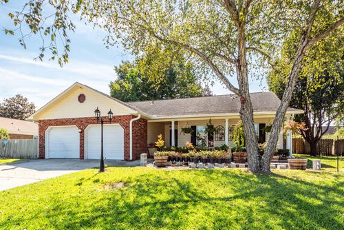 7955 Red Birch Circle, North Charleston, SC, 29418 | Card Image