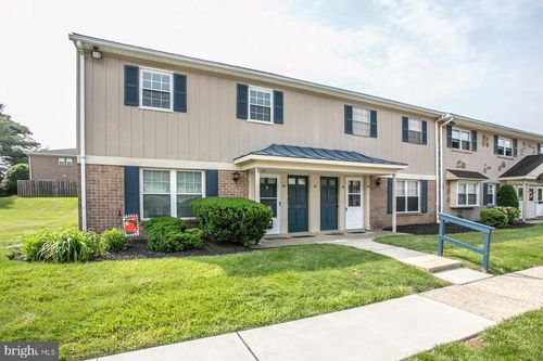 52 Wexford Dr, NORTH WALES, PA, 19454-4025 | Card Image
