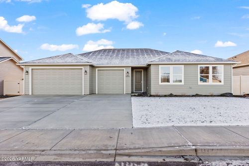 5090 Woolsey Rd, Yakima, WA, 98903-5824 | Card Image