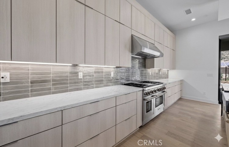 Residential in Porter Ranch 4
