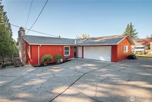 2012 Sunrise St, Kelso, WA, 98626-5117 | Card Image