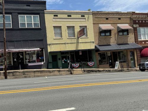 306 W Main St, Heber Springs, AR, 72543-3052 | Card Image