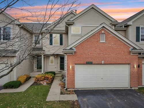 373 Evergreen Cir, Glendale Heights, IL, 60139-3797 | Card Image