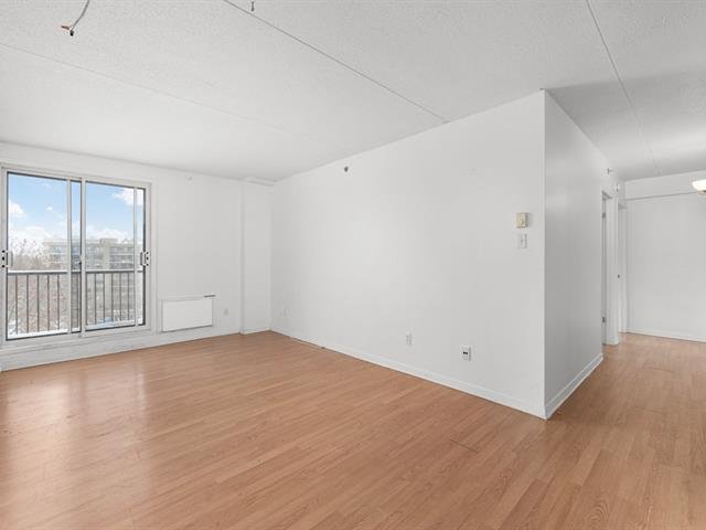 Residential Lease in Laval (Duvernay)