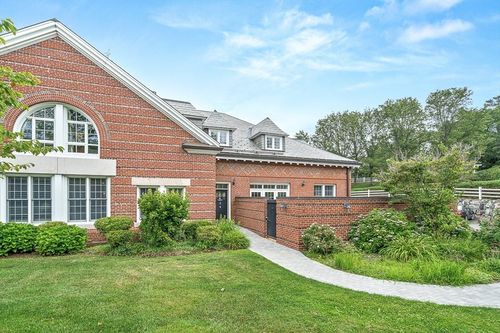 3-3 Stables Way, Belmont, MA, 02478-1049 | Card Image