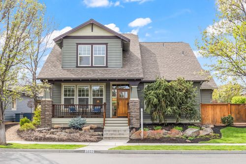 1037 Nw Rimrock Drive, Redmond, OR, 97756 | Card Image