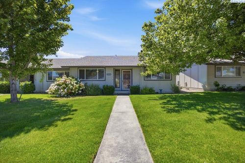 d-2419 D W Grand Ronde Ave, Kennewick, WA, 99336-4998 | Card Image