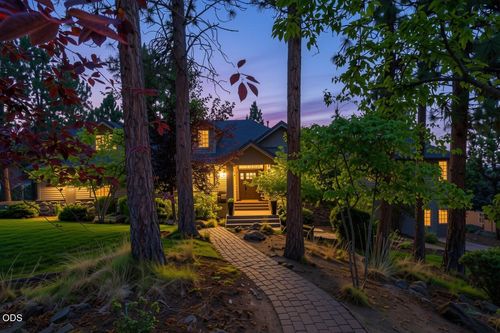 1804 Nw Remarkable Dr, Bend, OR, 97703-5430 | Card Image