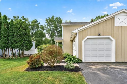 186 Wycliff Drive, Webster, NY, 14580 | Card Image