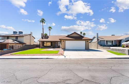 5117 Arbor Way, Las Vegas, NV, 89107-1747 | Card Image