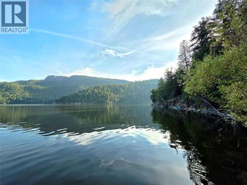 6453 Pinaus Lake Road, Falkland, BC, V0E1W0 | Card Image