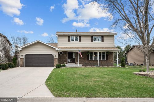 2251 Heritage Ln, New Brighton, MN, 55112-7130 | Card Image