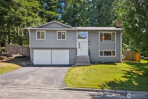 25328 151st Pl Se, Covington, WA, 98042-4105 | Card Image