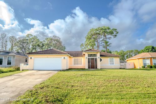 42 Emerson Dr Nw, Palm Bay, FL, 32907-8040 | Card Image