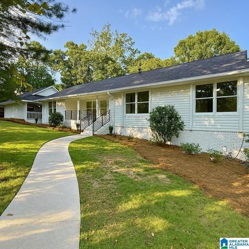 2573 Chandalar Ln, PELHAM, AL, 35124-1405 | Card Image