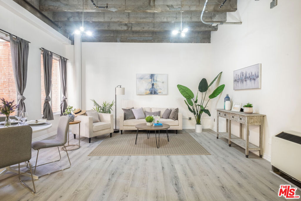 Residential Lease in Los Angeles 5
