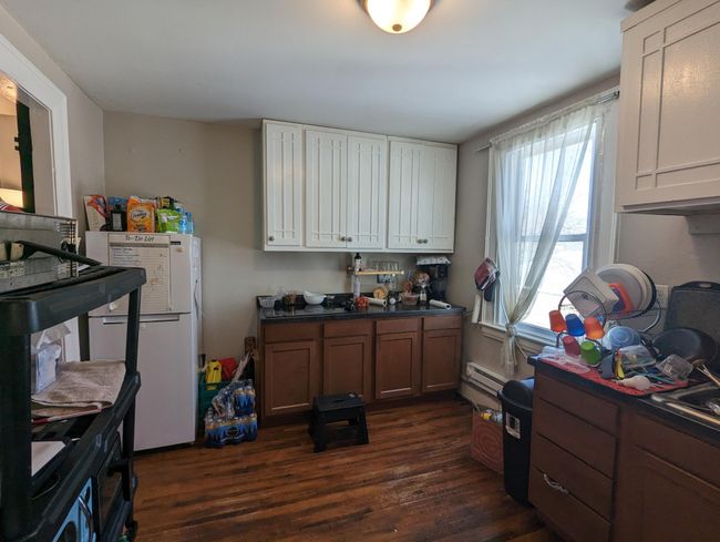 Unit 2 Living room | Image 24