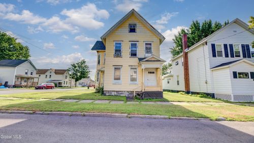 208 N Market St, Johnstown, NY, 12095-1718 | Card Image