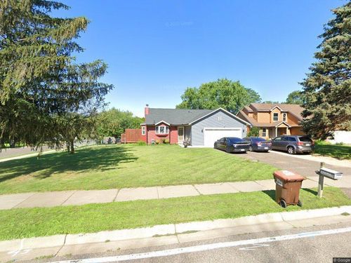 2401 Hazelwood St, Maplewood, MN, 55109-2048 | Card Image