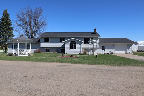 2435 50th Ave, Elk Mound, WI, 54739-4143 | Card Image