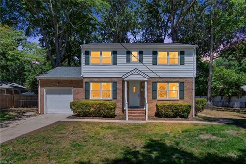 892 Don Rett Circle, Newport News, VA, 23608 | Card Image
