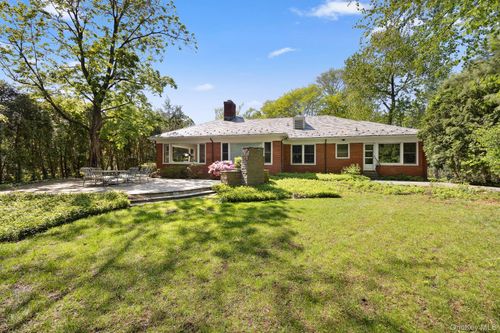28 Paddington Rd, Scarsdale, NY, 10583-2322 | Card Image