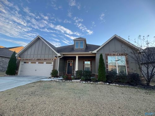 5006 River Birch Ln Se, Owens Cross Roads, AL, 35763-5402 | Card Image