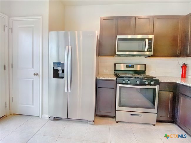 121 Duck Creek Trl, House other with 2 bedrooms, 2 bathrooms and null parking in San Marcos TX | Image 9