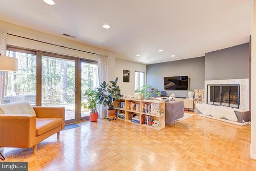 11621 Newbridge Ct, RESTON, VA, 20191-3501 | Card Image