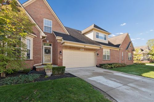 48551 Oak Bridge Dr, Canton, MI, 48188-7913 | Card Image