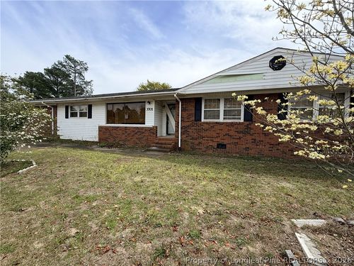 3701 Village Dr, Fayetteville, NC, 28304-1530 | Card Image