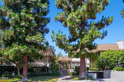 13-1429 Valley View Rd, Glendale, CA, 91202-1772 | Card Image
