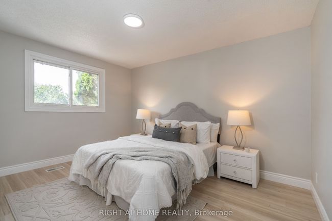 296 Clifton Downs Rd, House other with 3 bedrooms, 2 bathrooms and 4 parking in Hamilton ON | Image 19