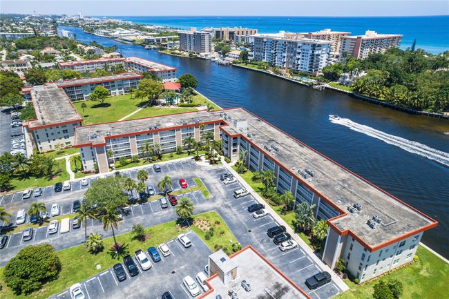 APT-405 - 3050 Ne 48 Th Ct, Condo with 2 bedrooms, 2 bathrooms and null parking in Lighthouse Point FL | Image 37