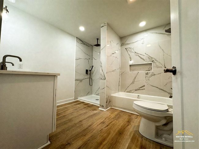Suite Master Bathroom | Image 20