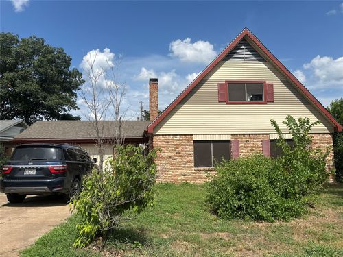 174 Circle Dr, Denison, TX, 75021-7748 | Card Image